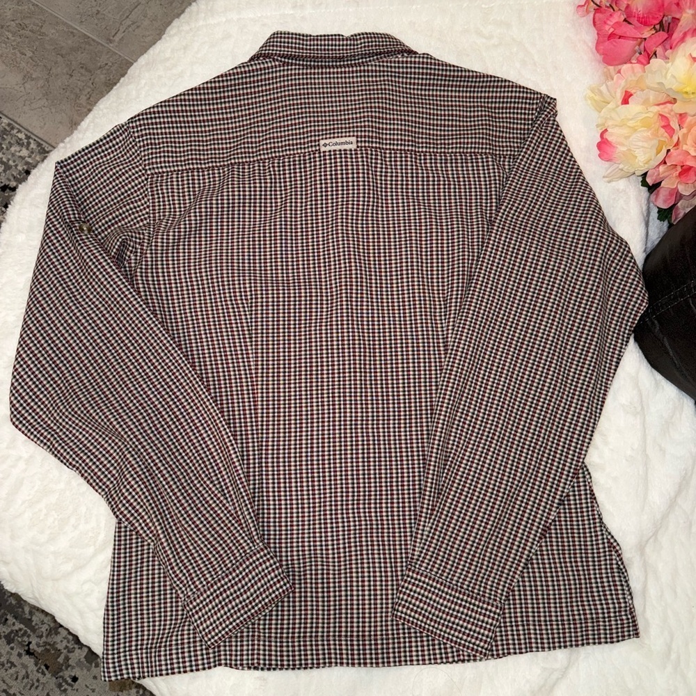 2 x 20$ Columbia Checkered Button-Up Shirt - Black and White Size M - Picture 6 of 8